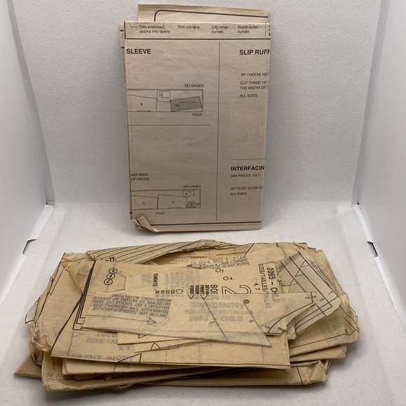 Simplicity 2065 Disney Rapunzel Tangled Girls Costume Pattern Dress Up Sizes 3-8 - Picture 9 of 9